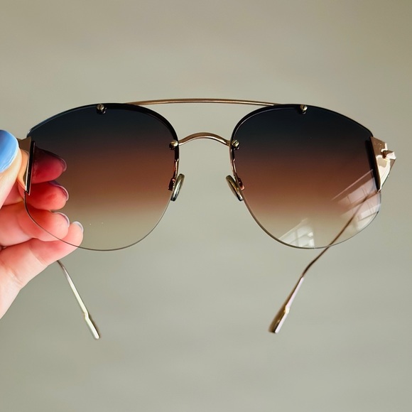 Dior sunglasses / used twice only/ exactly like NEW/ Authentic - Picture 7 of 9